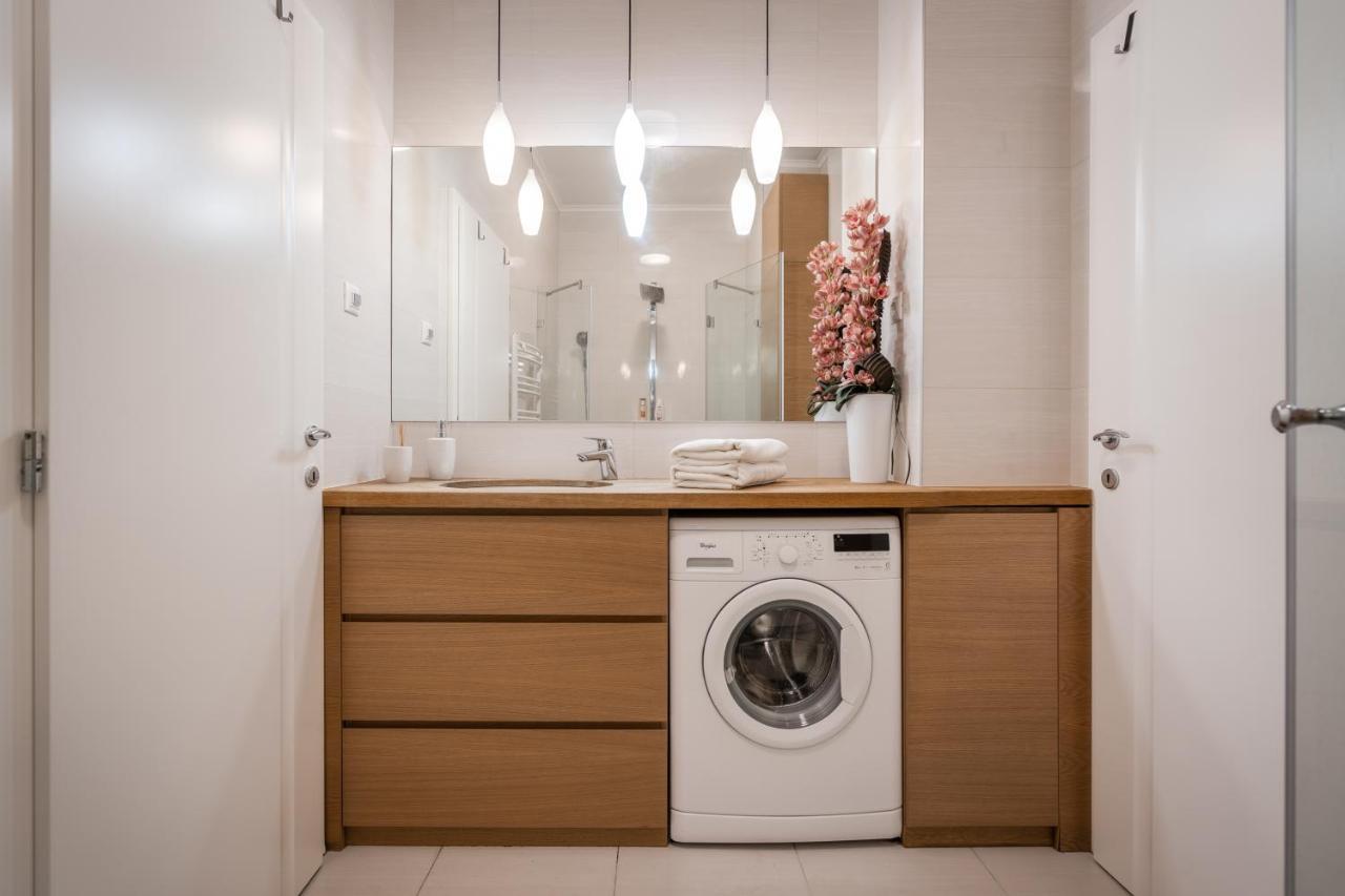 Breathless Basilika View Elegant Flat With Balcony Need Reservation X Free Parking 부다페스트 외부 사진
