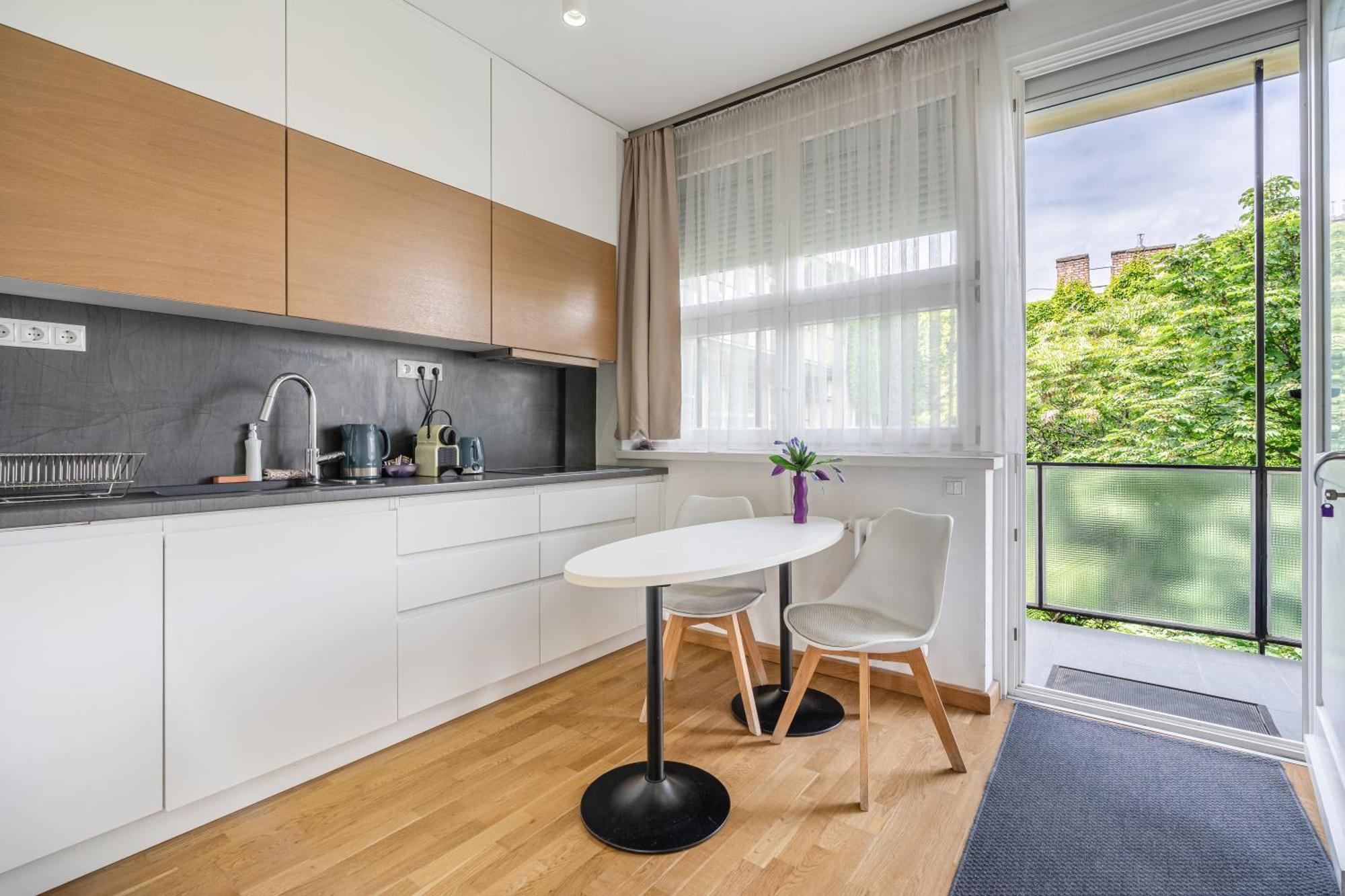 Breathless Basilika View Elegant Flat With Balcony Need Reservation X Free Parking 부다페스트 외부 사진